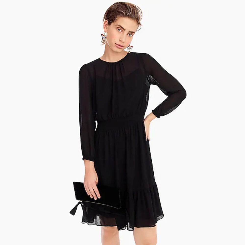 🌺Cinched-waist Chiffon dress in Black